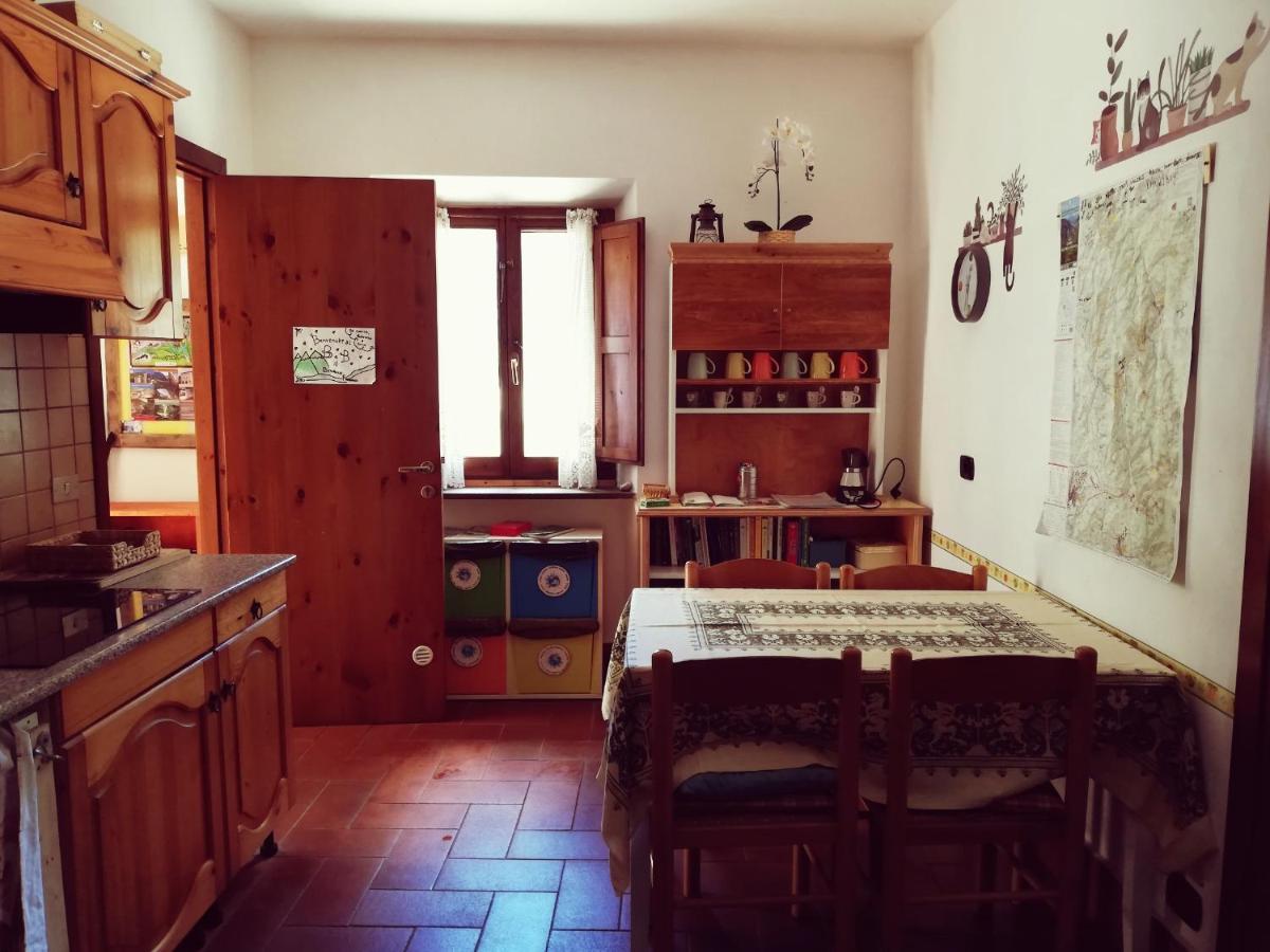 B&B Bivacco Frasassi Climbing & Trail Running House Genga  Buitenkant foto