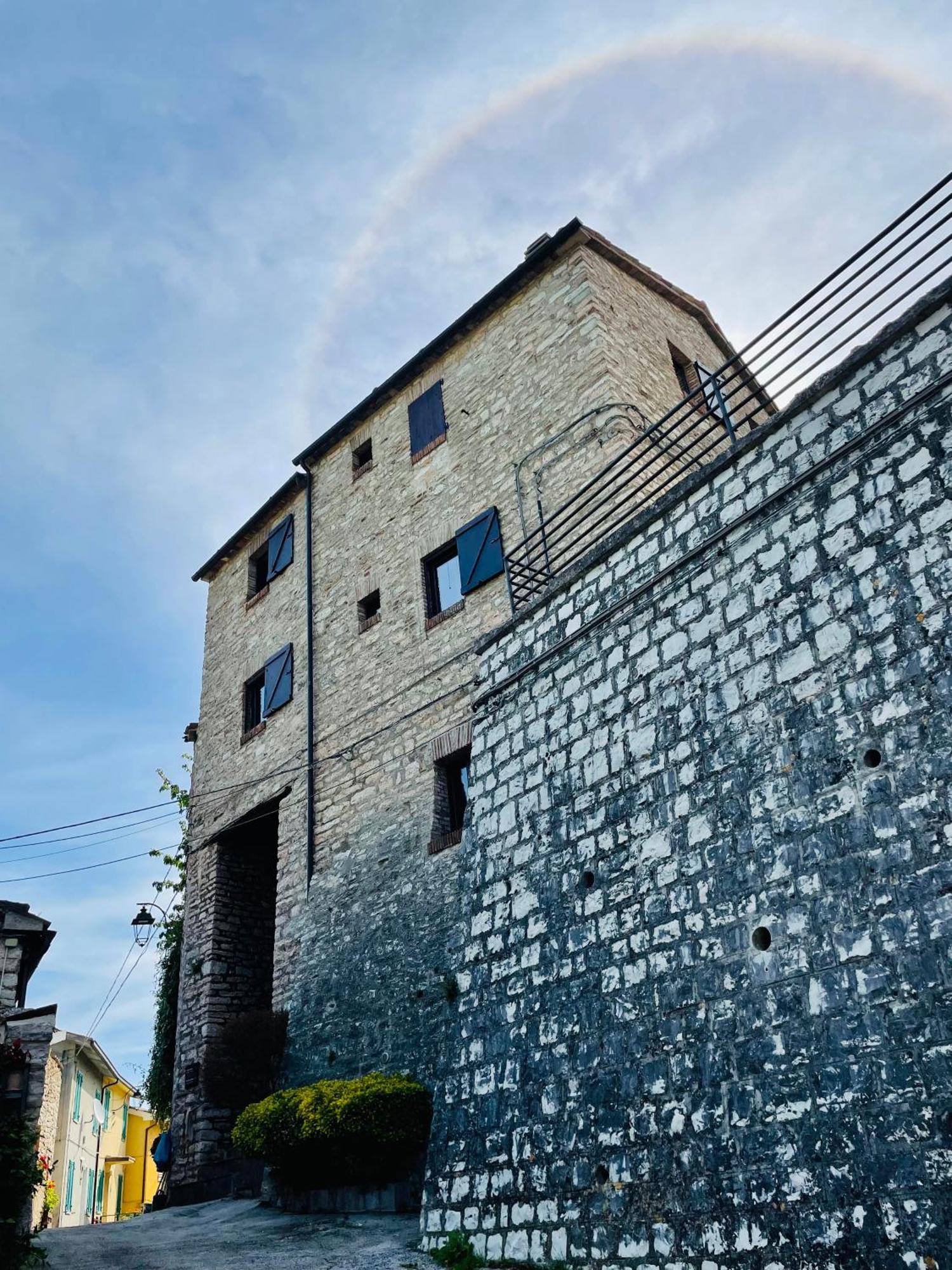 B&B Bivacco Frasassi Climbing & Trail Running House Genga  Buitenkant foto